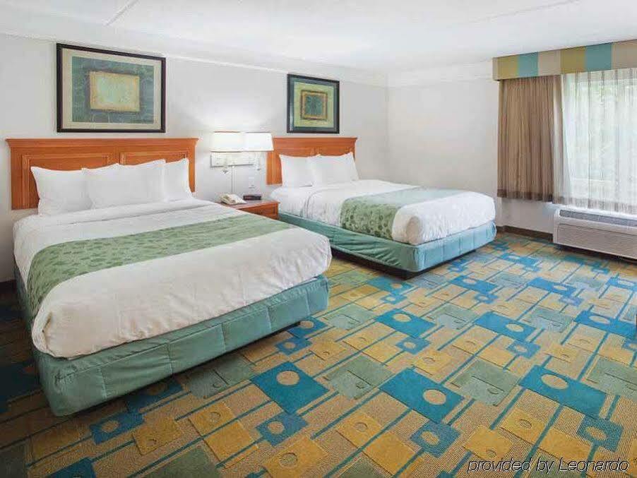 La Quinta By Wyndham Atlanta Conyers Hotel Eksteriør billede